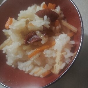 あさりのたき込みご飯